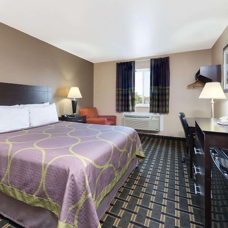 Super 8 By Wyndham Springfield East Hotel Exterior photo
