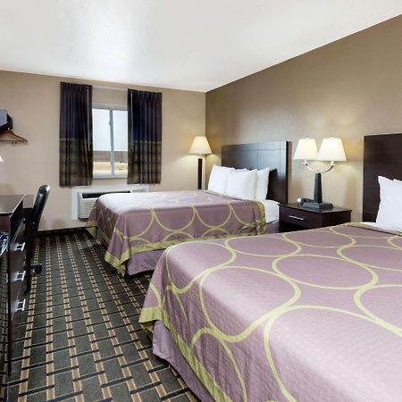 Super 8 By Wyndham Springfield East Hotel Exterior photo